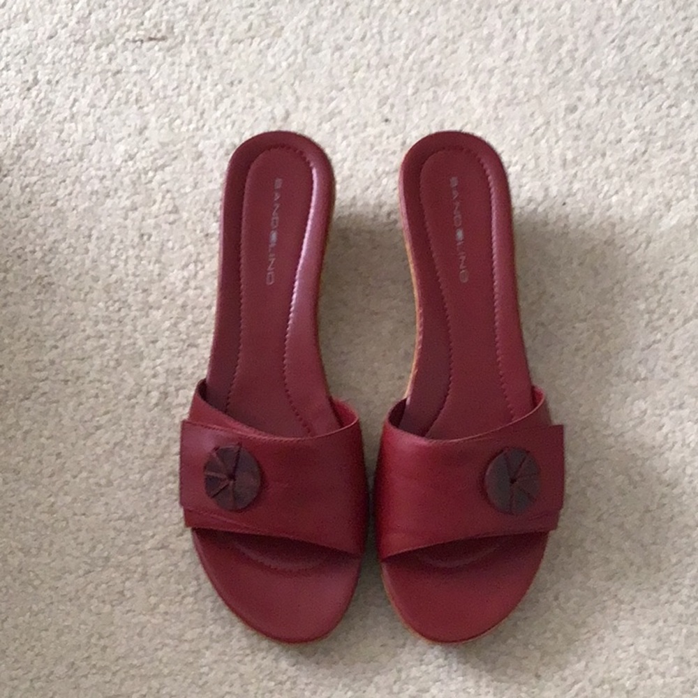 Bandolino bdenlist red leather 9 1/2 M